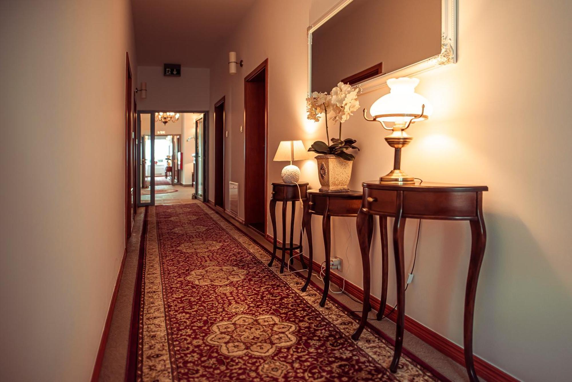 Hotel Maxim Kwidzyn Exterior photo